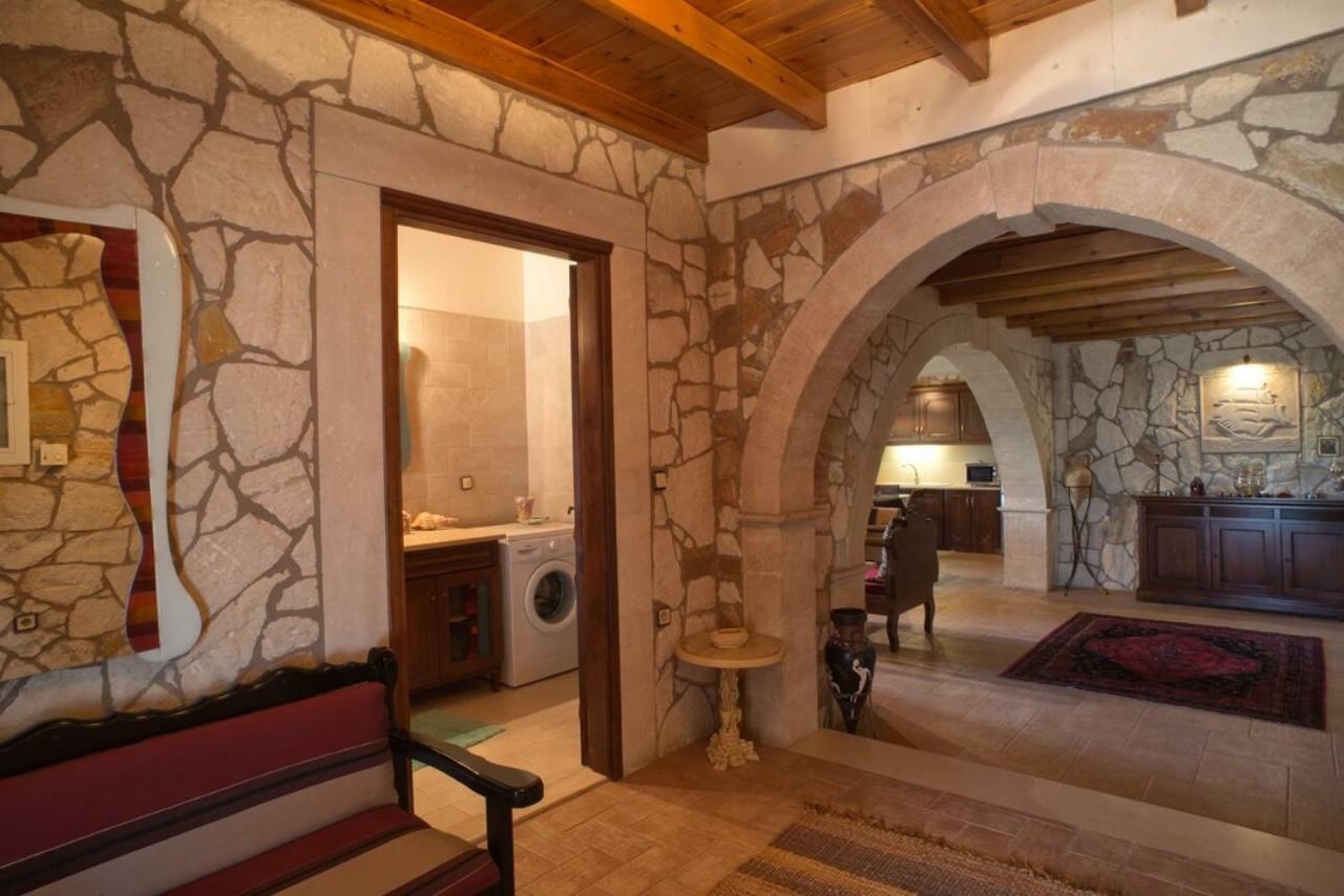 Petrinolis Retreat Apartment Sitia  Exterior foto